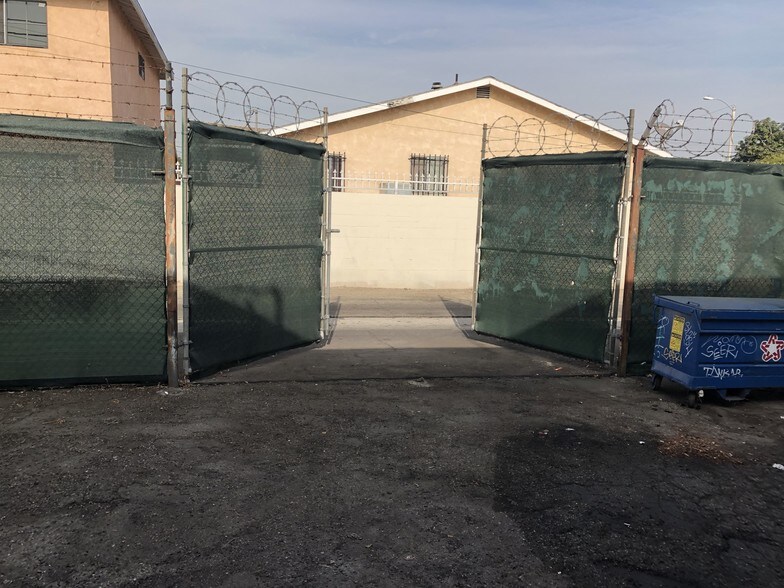 More Photos Of 5143 Whittier Blvd, Los Angeles Storefront For Sale