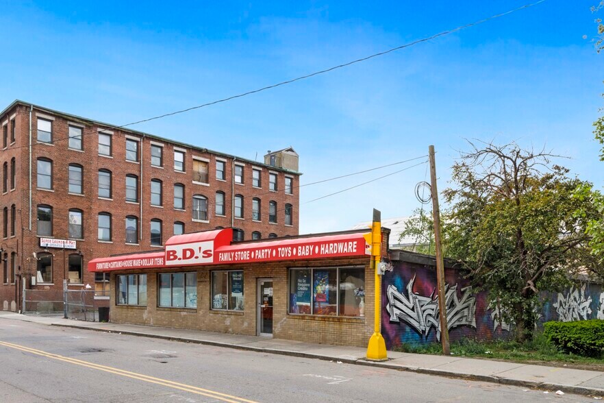 More Photos Of 282 Border St, East Boston Freestanding For Sale