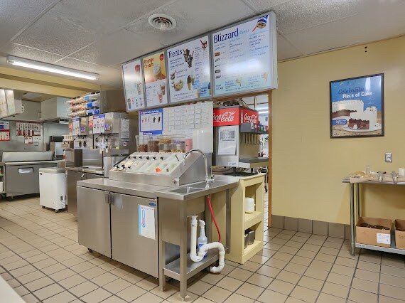 More Photos Of 3498 Sharon Rd, West Middlesex General Retail For Sale