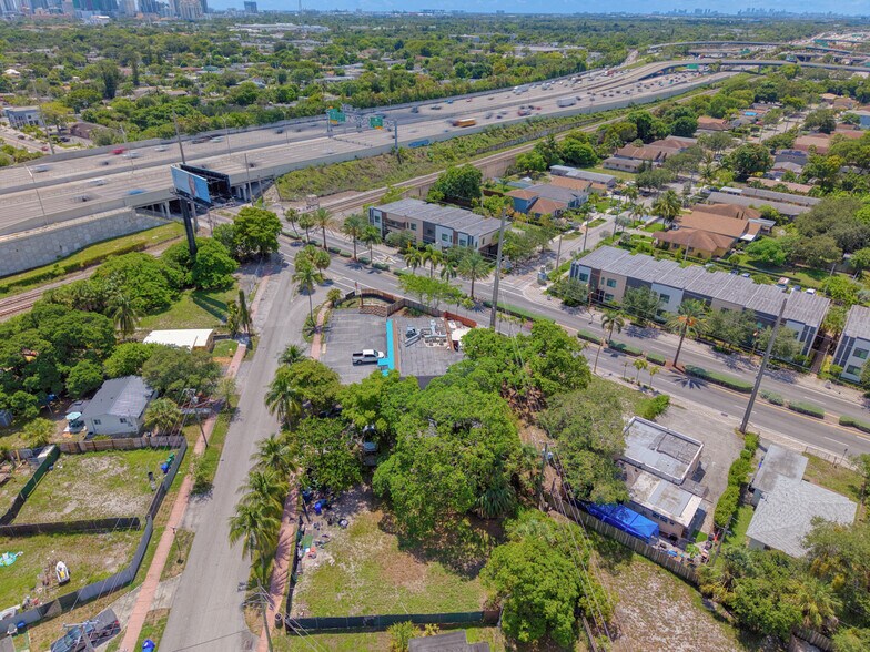 More Photos Of 601 NW 22nd Rd, Fort Lauderdale Restaurant For Sale