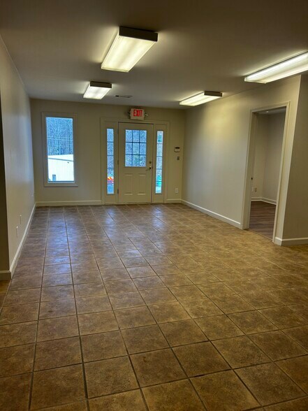 More Photos Of 2367 Rockaway Industrial Blvd, Conyers Industrial For Lease