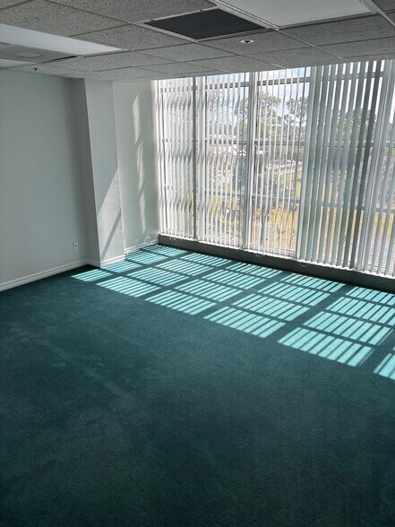 More Photos Of 8000 S Us-1 Hwy, Port Saint Lucie Office For Lease