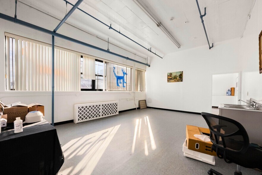 More Photos Of 72 68th St, Guttenberg Flex For Lease