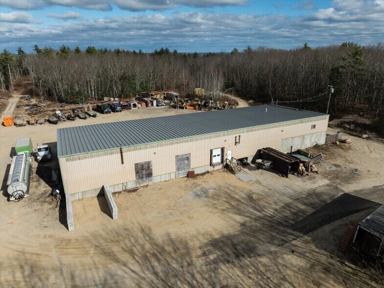 More Photos Of 66 Andrews Rd, Biddeford Warehouse For Sale