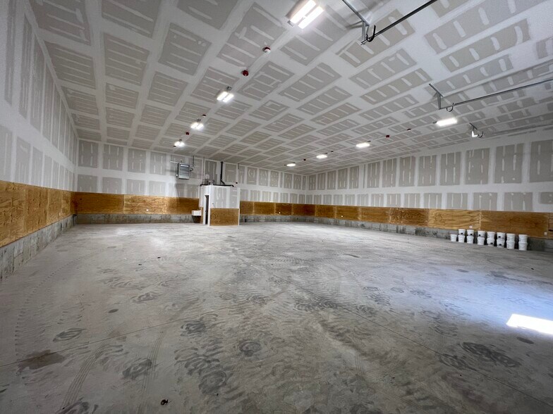 More Photos Of 64 B St, Hanover Warehouse For Lease