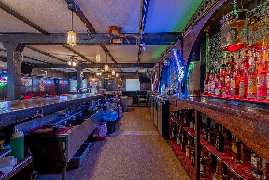 More Photos Of 8575 S Avenue 40 E, Tacna General Retail For Sale