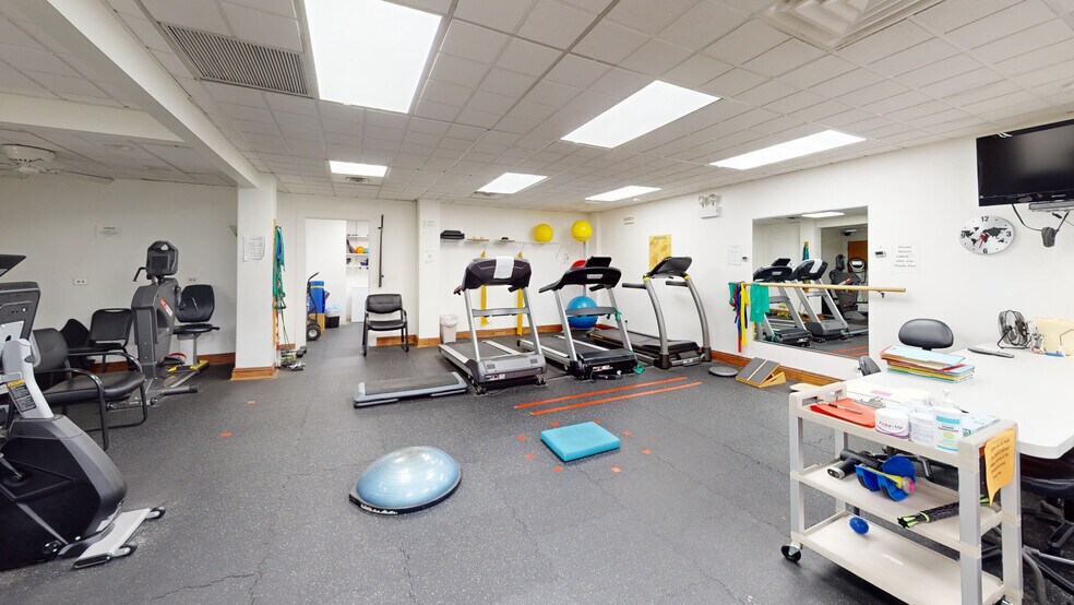 More Photos Of 5241 S Cicero Ave, Chicago Medical For Lease