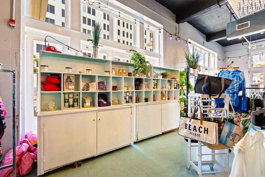 More Photos Of 202 25th St, Galveston Restaurant For Sale