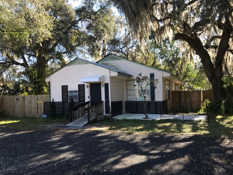 More Photos Of 3323 Saint Johns Ave, Palatka Office For Sale