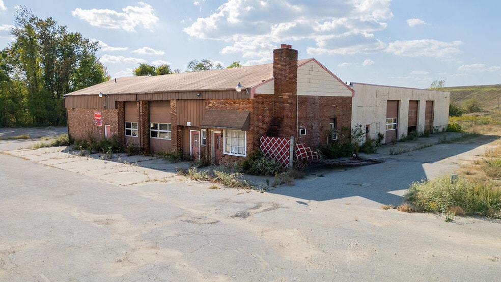 More Photos Of 1726-1740 Hurffville Rd, Sewell Truck Terminal For Sale