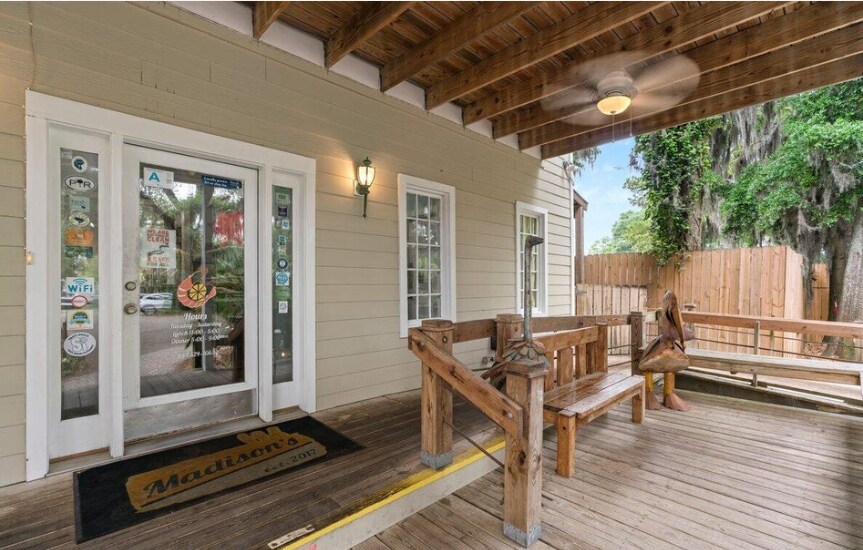 More Photos Of 925 10th St, Port Royal Restaurant For Sale