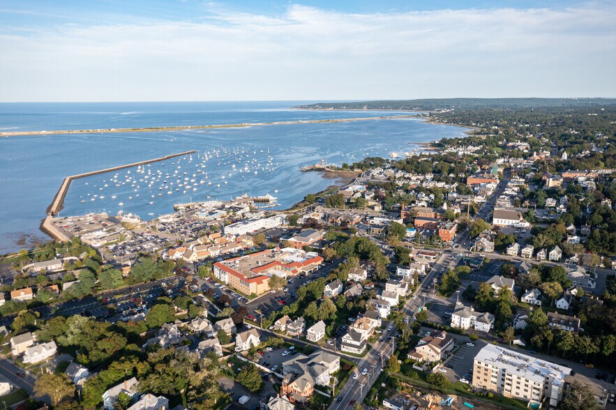 More Photos Of 176-178 Court St, Plymouth Apartments For Sale