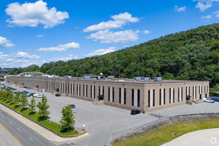 More Photos Of 2600-2800 Liberty Ave, Pittsburgh Office For Lease