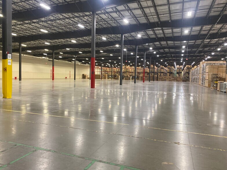 Primary Photo Of 81 Commerce Dr, Fall River Warehouse For Lease