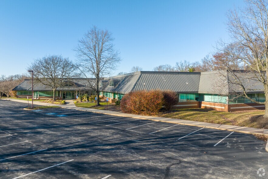 More Photos Of 925 Harvest Dr, Blue Bell Unknown For Lease