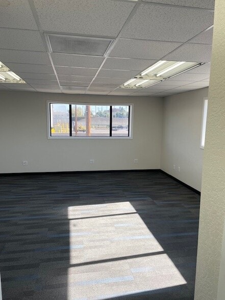 More Photos Of 16257 Illinois Ave, Paramount Warehouse For Sale