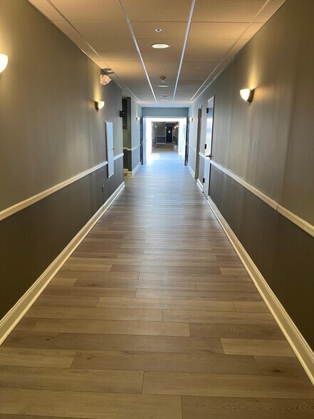 More Photos Of 655 Shrewsbury Ave, Shrewsbury Medical For Lease