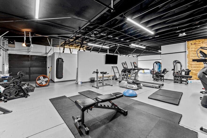 More Photos Of 7257 S Tucson Way, Centennial Office For Sale