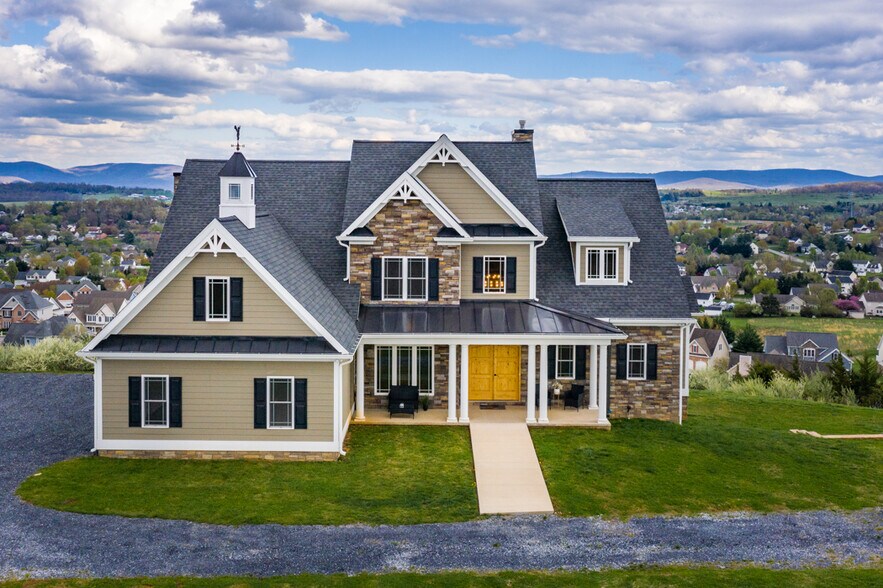 More Photos Of 243 Barrenridge rd, Staunton Specialty For Sale