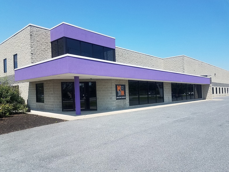 More Photos Of 1900 Crooked Hill Rd, Harrisburg Warehouse For Lease