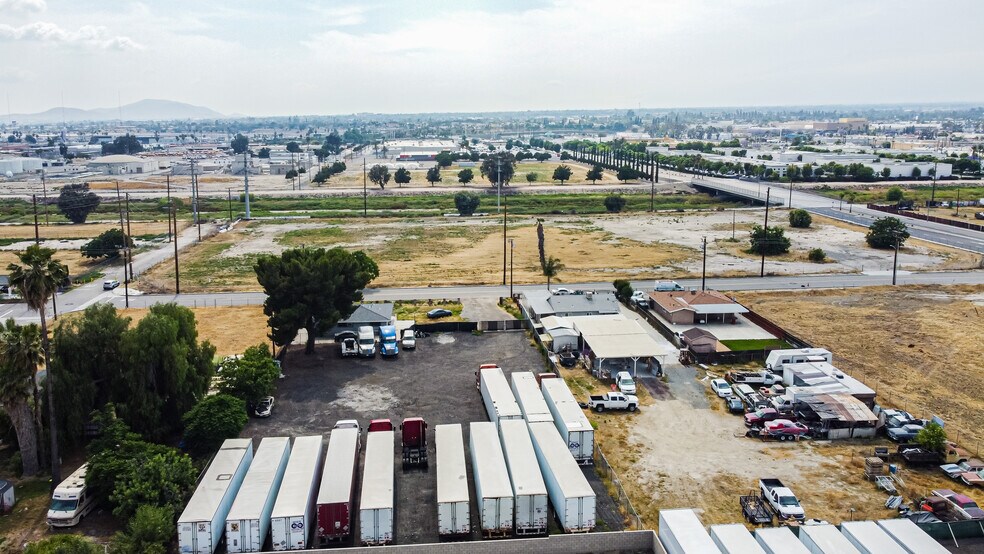 More Photos Of 1245 S Washington Ave, San Bernardino Truck Terminal For Sale