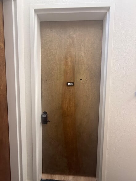 More Photos Of 2578 Noriega St, San Francisco Storefront Retail Office For Lease