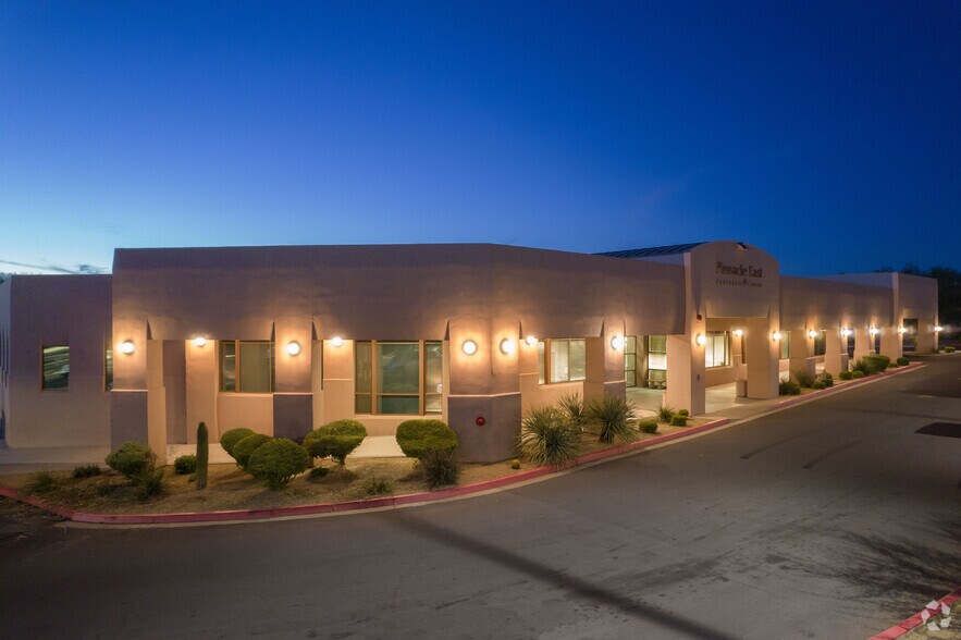 More Photos Of 8955 E Pinnacle Peak Rd, Scottsdale Office For Lease