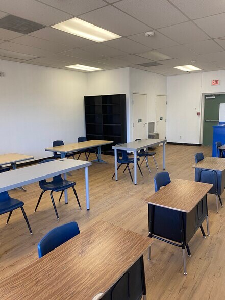 More Photos Of 630 W 17th Pl, Tempe Schools For Lease