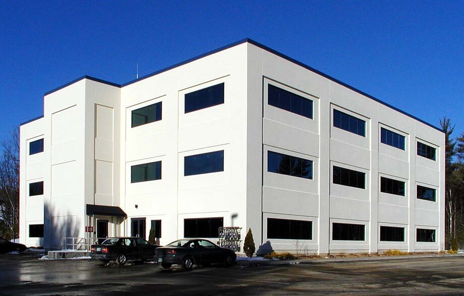 More Photos Of 15 Dartmouth Dr, Auburn Office For Lease