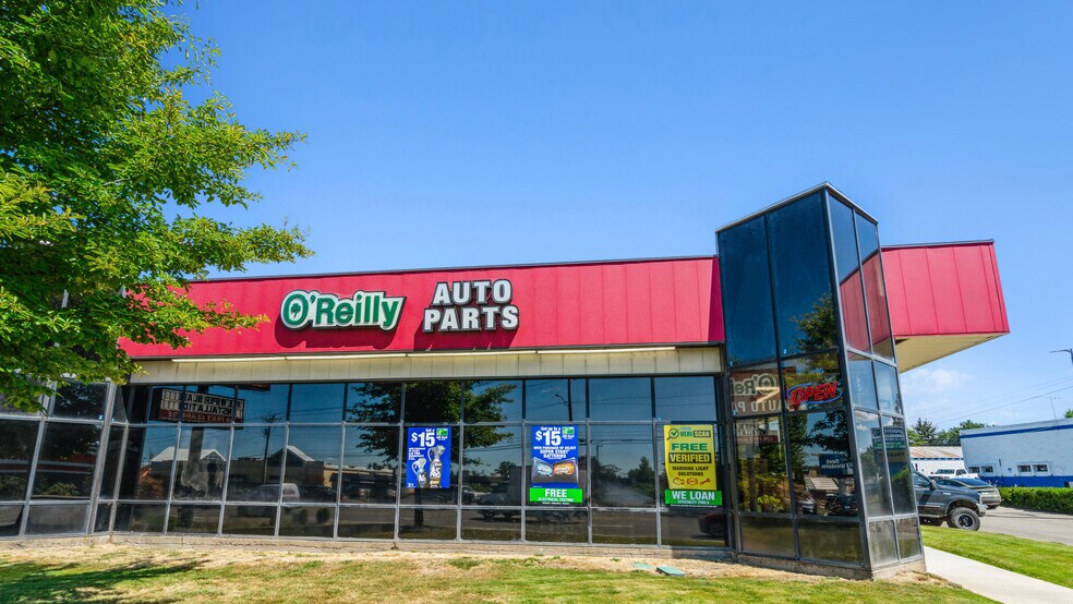 More Photos Of 2301 E Portland Rd, Newberg Freestanding For Sale