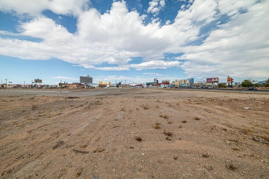 More Photos Of 851 E Tropicana Ave, Las Vegas Land For Sale