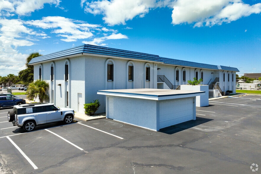 More Photos Of 3000 N Atlantic Ave, Cocoa Beach Office For Sale