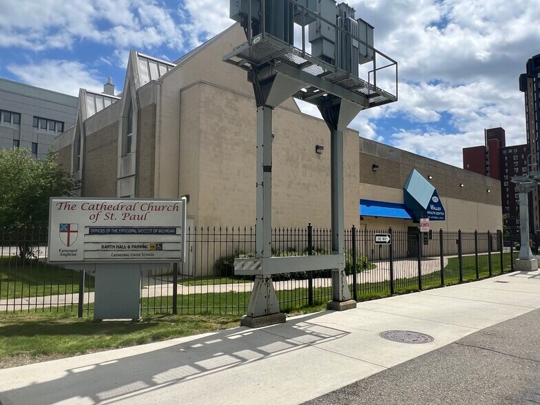 More Photos Of 60 E Warren Ave, Detroit Medical For Lease
