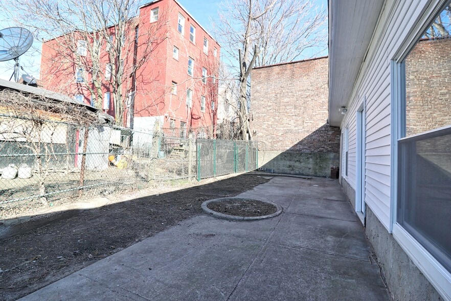 More Photos Of 94 School St, Yonkers Storefront Retail Residential For Sale