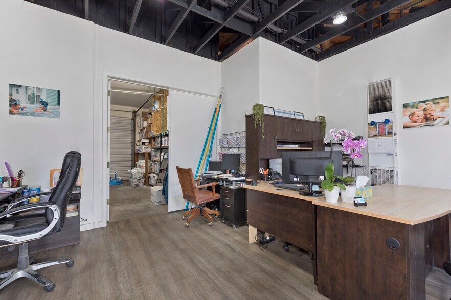 More Photos Of 100 Sierra Rd S1 park, Mammoth Lakes Industrial For Sale