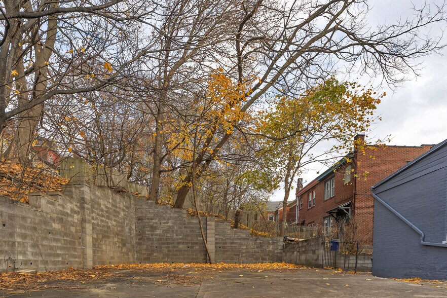 More Photos Of 5433 Broad St, Pittsburgh Assisted Living For Sale