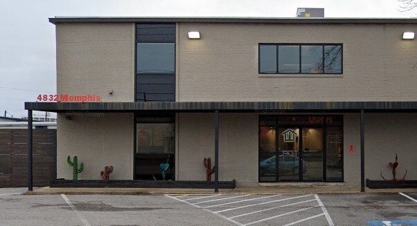 More Photos Of 4832 Memphis St, Dallas Showroom For Sale