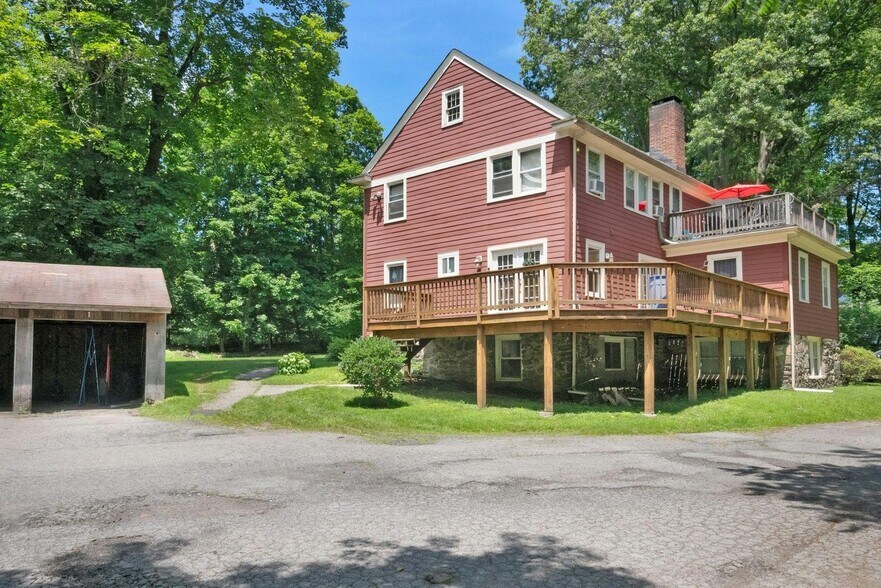 More Photos Of 858 Pleasantville Rd, Briarcliff Manor Village Apartments For Sale