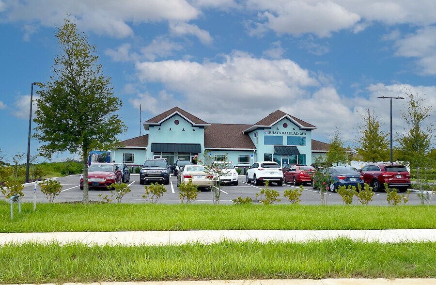 More Photos Of 17154 S US Highway 441, Summerfield Medical For Lease