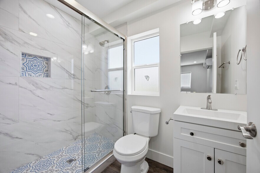 More Photos Of 11262 Venice Blvd, Culver City Apartments For Sale