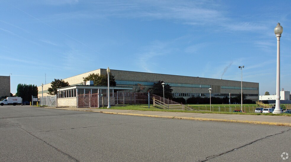 Primary Photo Of 3304 Old Lexington Rd, Winston-Salem Manufacturing For Lease