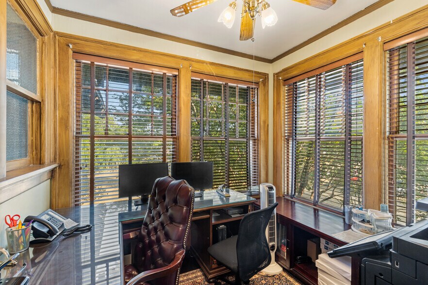 More Photos Of 1119 Pennsylvania Ave, Fort Worth Loft Creative Space For Sale