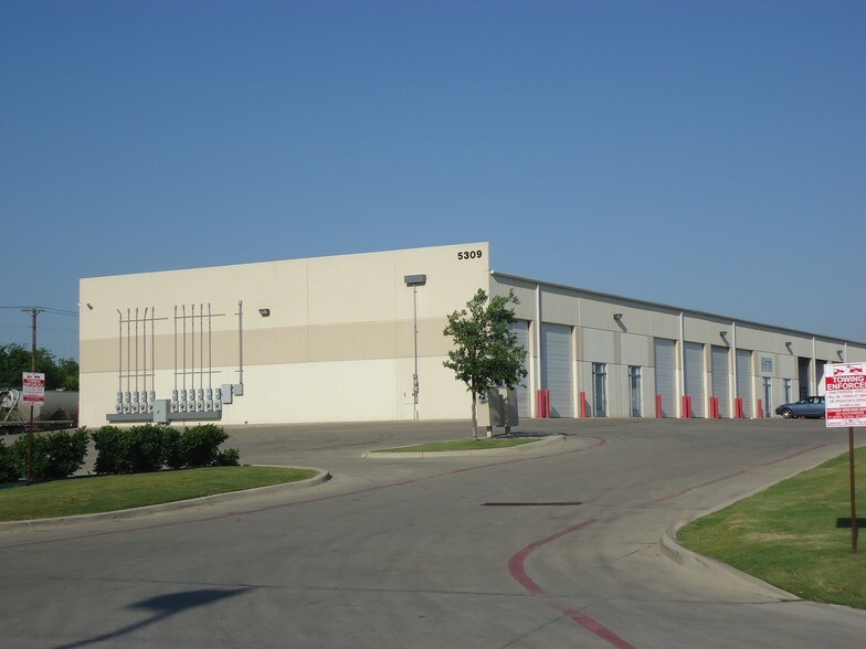 More Photos Of 5317 Superior Pky, Fort Worth Unknown For Lease