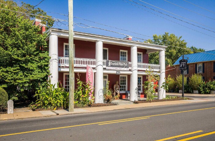 More Photos Of 403 N Main St, Bridgewater Restaurant For Sale