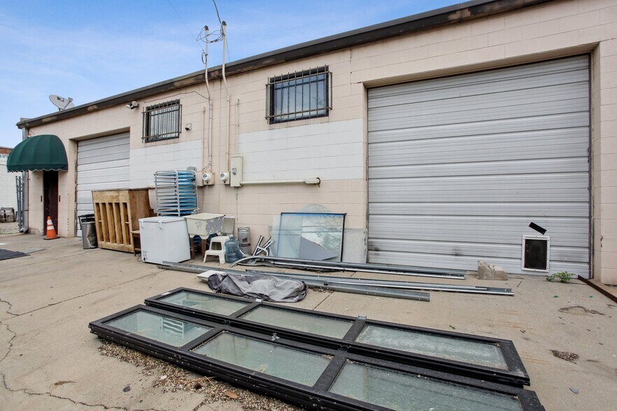 More Photos Of 947 Federal Blvd, Denver Warehouse For Sale