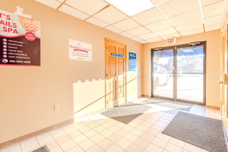 More Photos Of 9173 Lincoln Hwy, Irwin Office For Sale