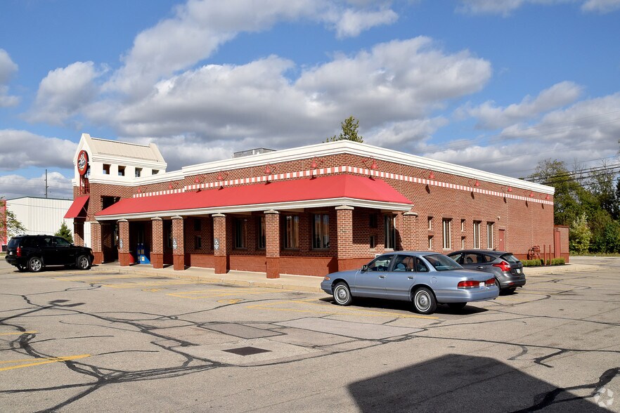 More Photos Of 1204 N Barron St, Eaton Restaurant For Sale