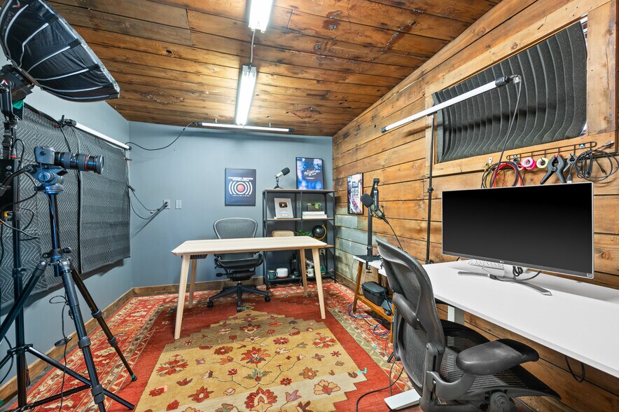 More Photos Of 1680 S Main St, Salt Lake City Freestanding For Lease