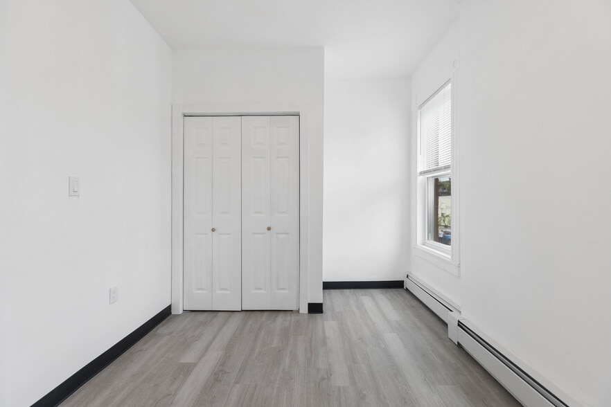 More Photos Of 648-658 Park St, Hartford Apartments For Sale