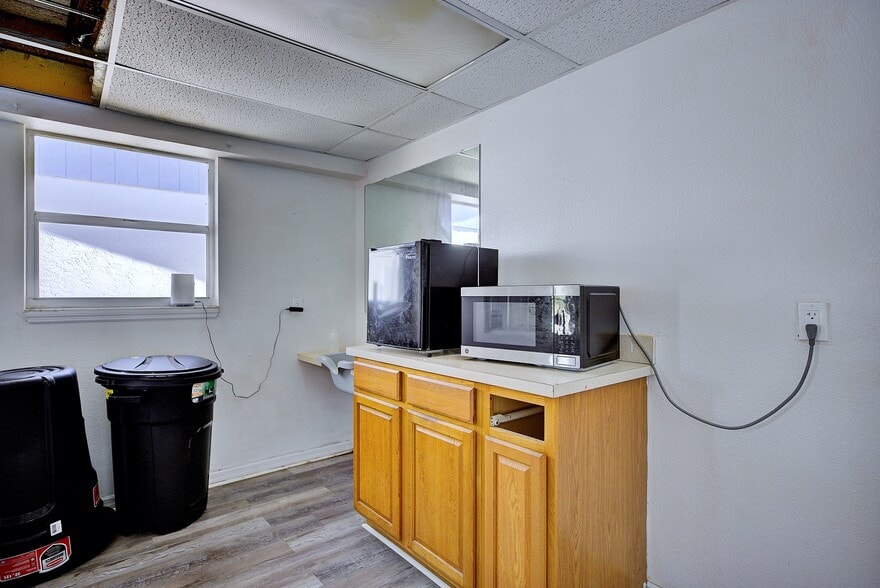 More Photos Of 517 Us-27, Lake Placid Assisted Living For Sale